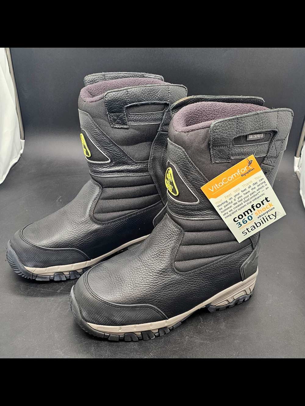 REFRIGIWEAR 1400 GRAMS 192CR Extreme Freezer Pull On Boot